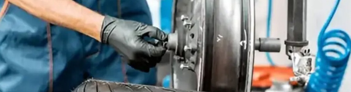 Motosiklet Lastik Değişimi ve Balans: Kapsamlı Rehber Motosiklet Lastik Değişimi ve Balans: Kapsamlı Rehber